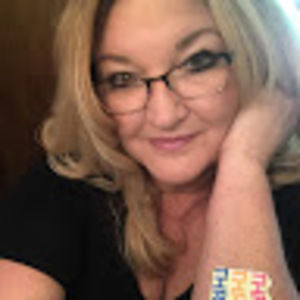 Meet your Posher, Janet